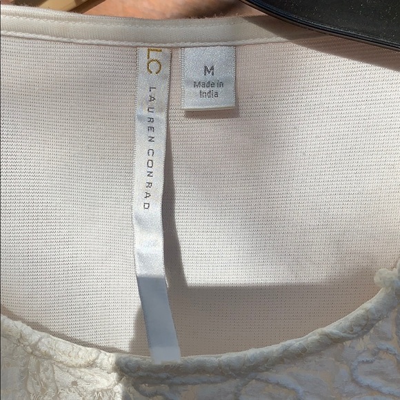 Cream lace blouse - Picture 3 of 4